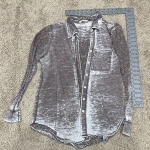 Soft Surroundings Textured Gray Button Down Shirt